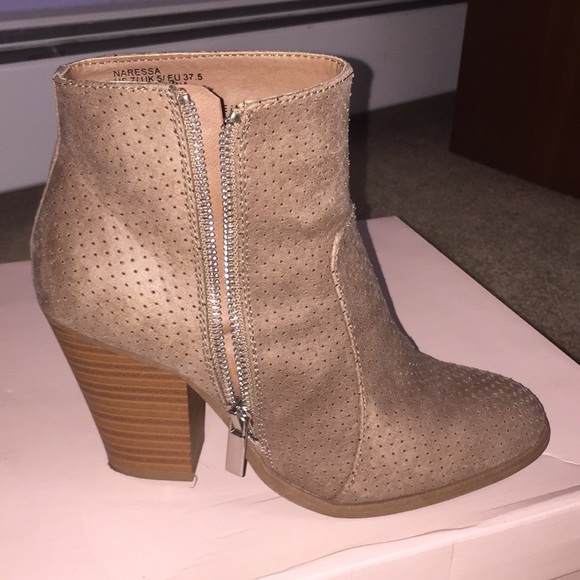 JustFab Shoes - Just Fab Tan Heeled Booties
